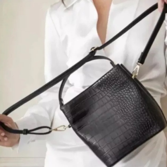 AOTA NWT Elena Vegan croc print crossbody bag‎ black - Picture 3 of 12